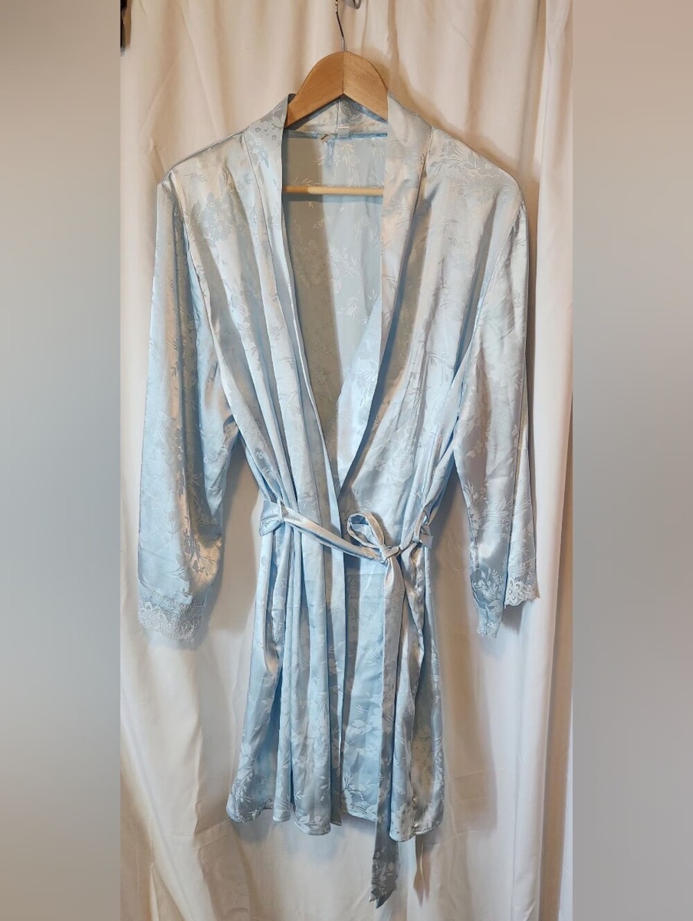 Flora Nikrooz Eloisa Floral Wrap Robe Size Large (READ)